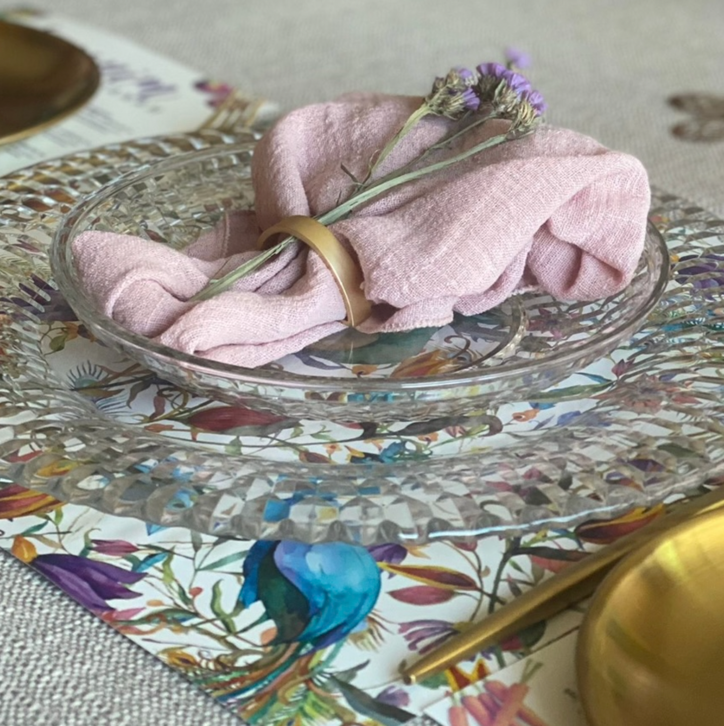 PEACOCK GARDEN PAPER PLACEMAT