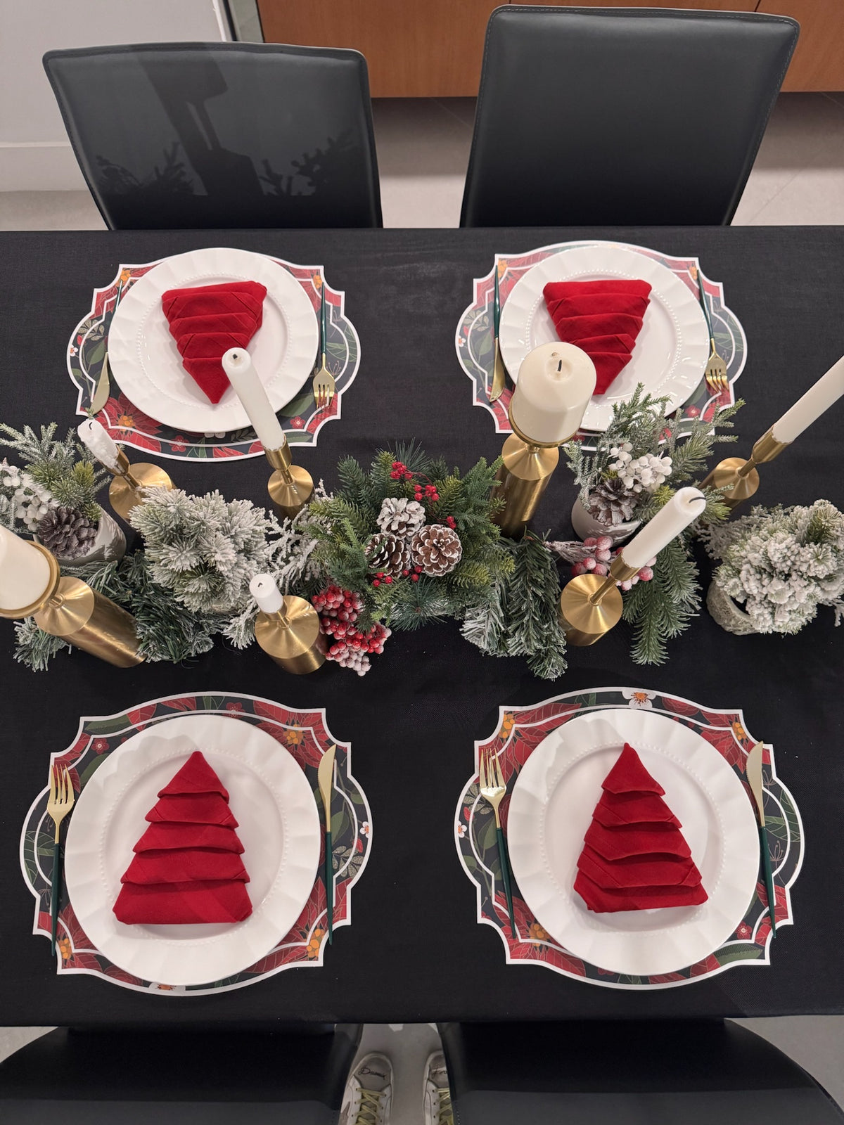 Christmas Poinsettia Flower Paper Placemat — Set of 12 | Dark & Green