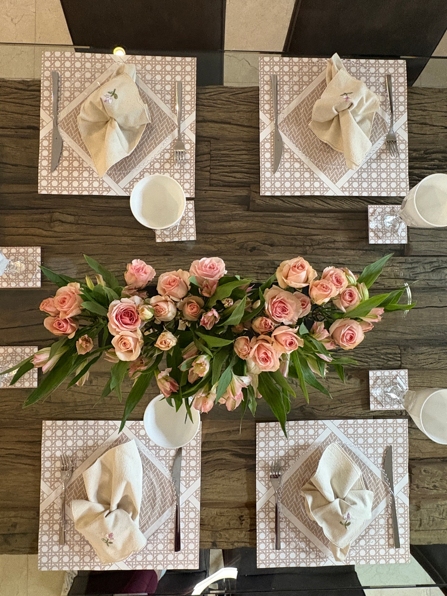 RATTAN DIAMONDS PAPER PLACEMAT