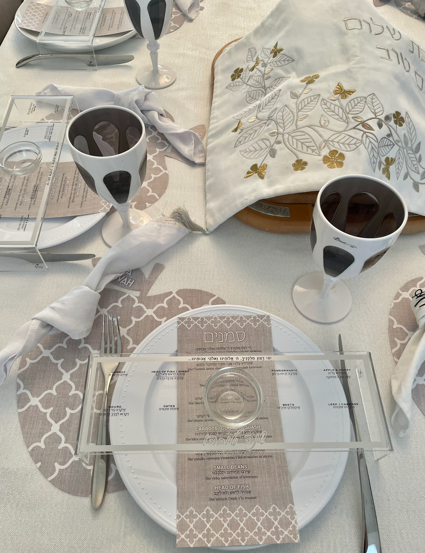 Ornamental Apple table accent with Simnim cards