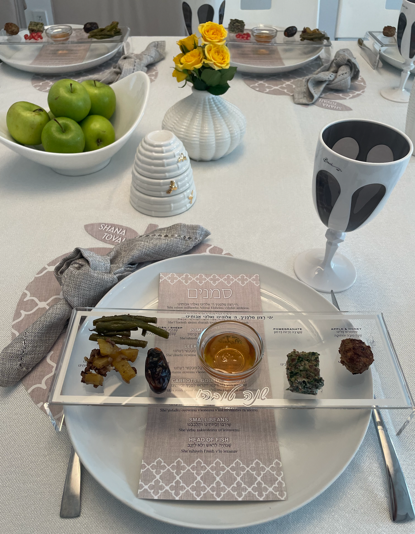 Ornamental Apple table accent with Simnim cards